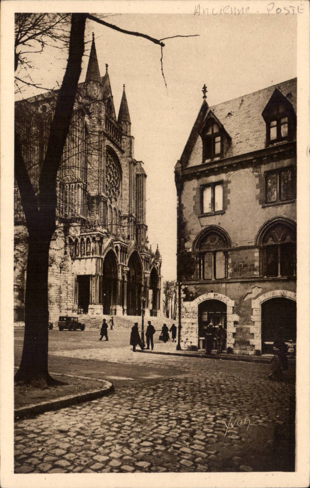 CPA Chartres the old post office and the Southern gate