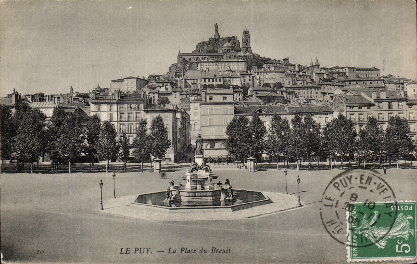 CPA Le Puy La Place du Breuil