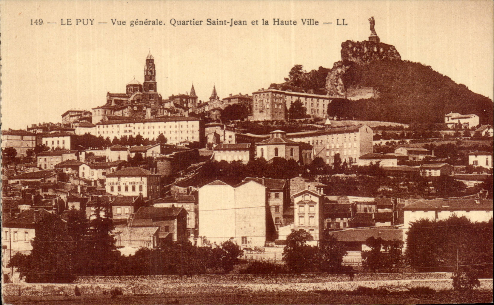 CPA Le Puy Vue generale Quartier Saint Jean et la haute ville