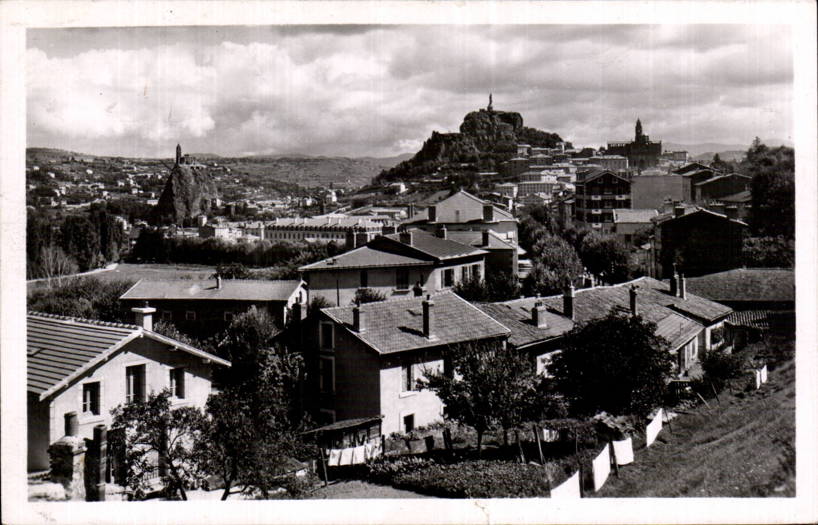 CPA Le Puy Vue generale