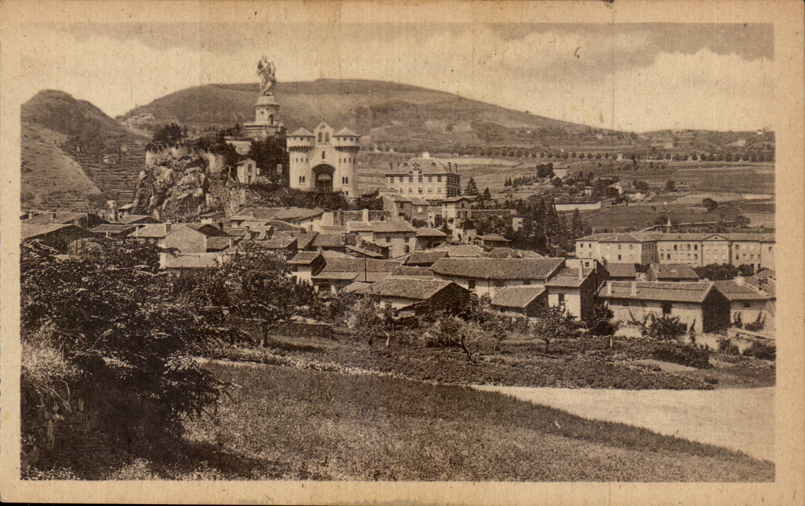 CPA Surroundings of Puy St Joseph d' Espaly Old castle Charles VII