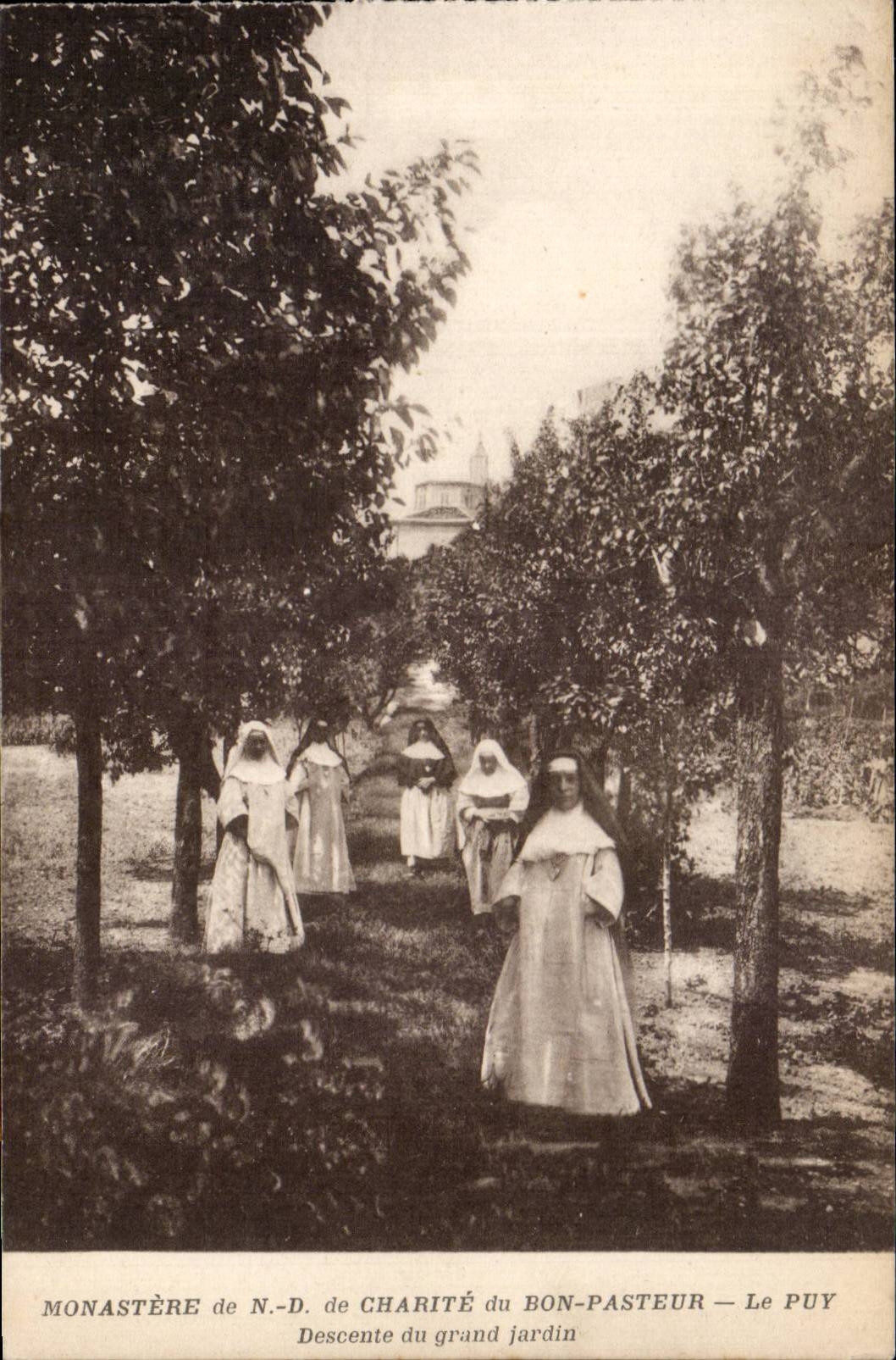 CPA Puy Monastery of ND of Charity of Good Pasteur Descent of the large garden