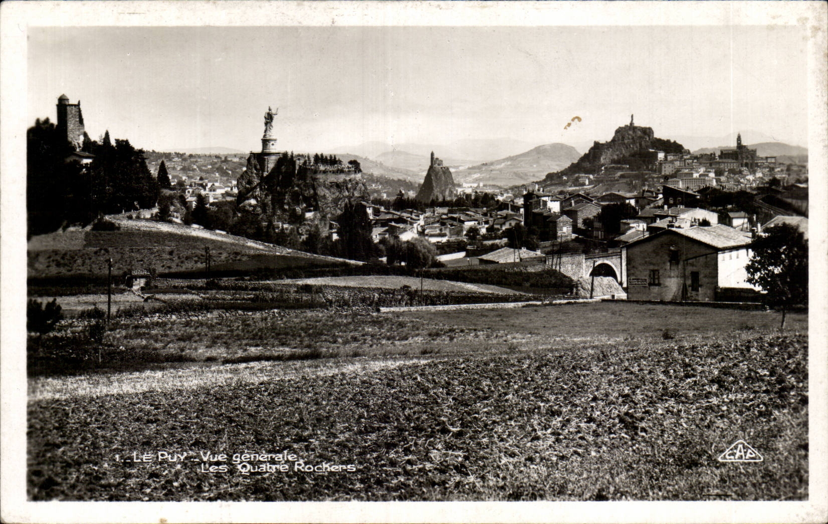 CPA Puy View four rocks