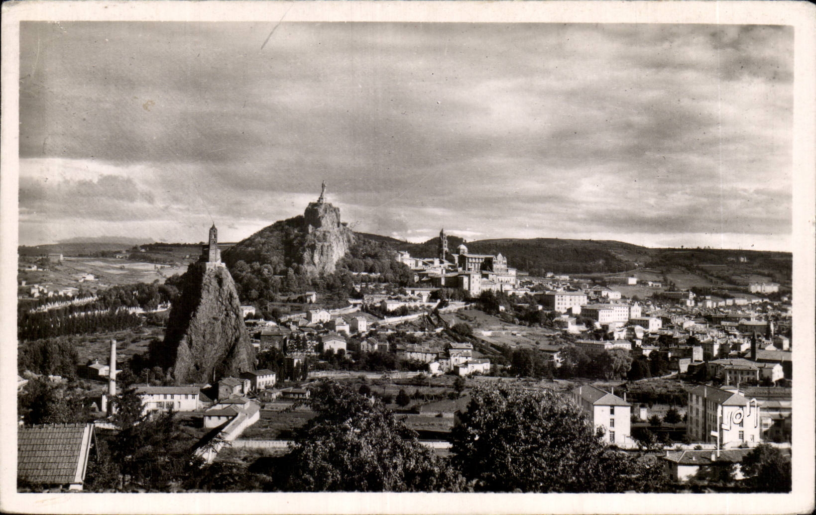 CPA Puy in Velay the city seen of the dimension of the hermitage