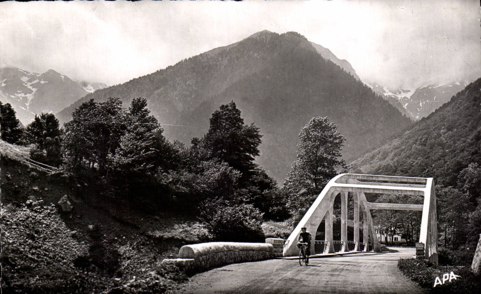 CPSM Bridge of Delighted close Luchon