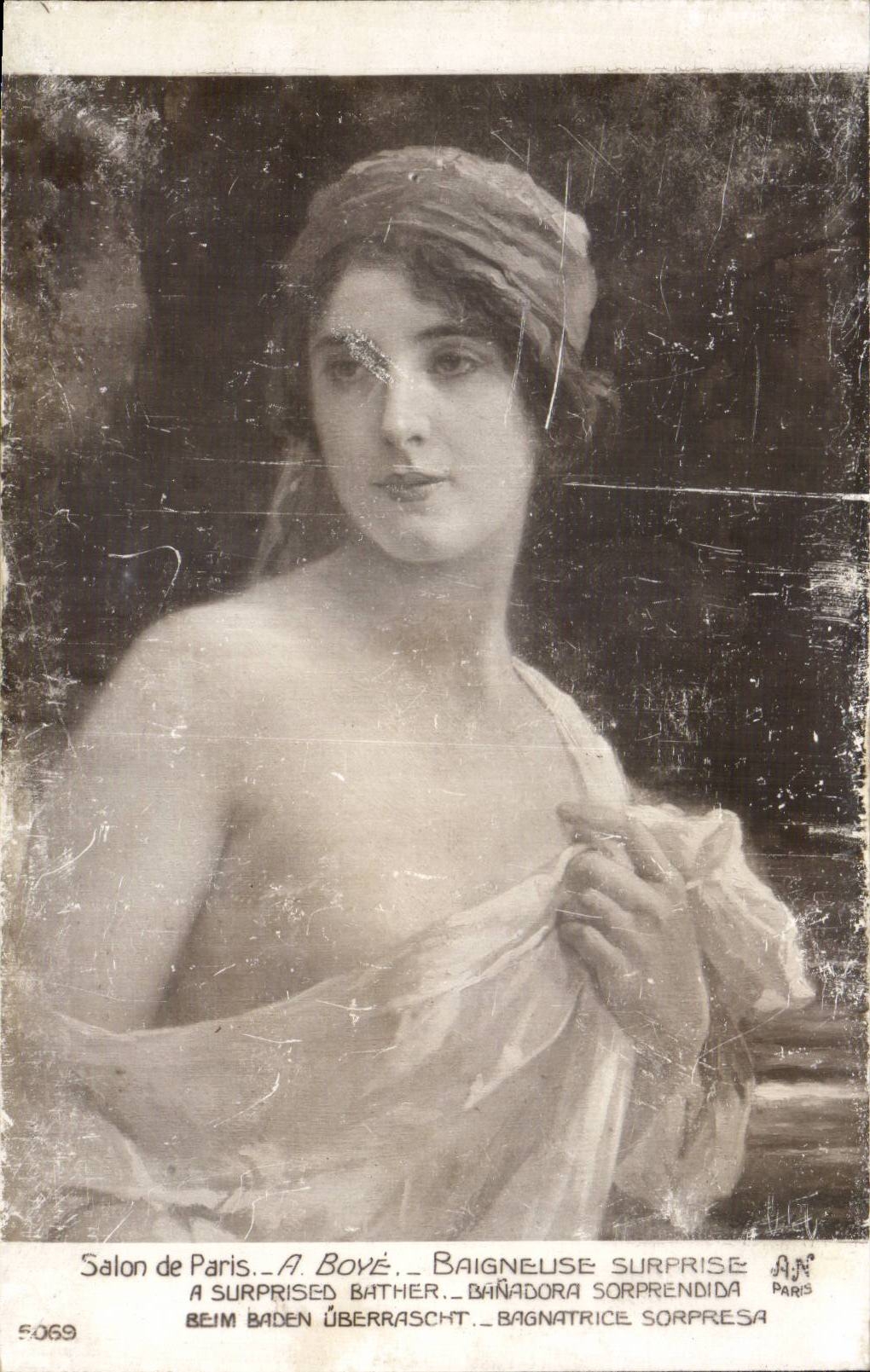 CPA Fantaisie Salon de Paris Biye Baigneuse surprise