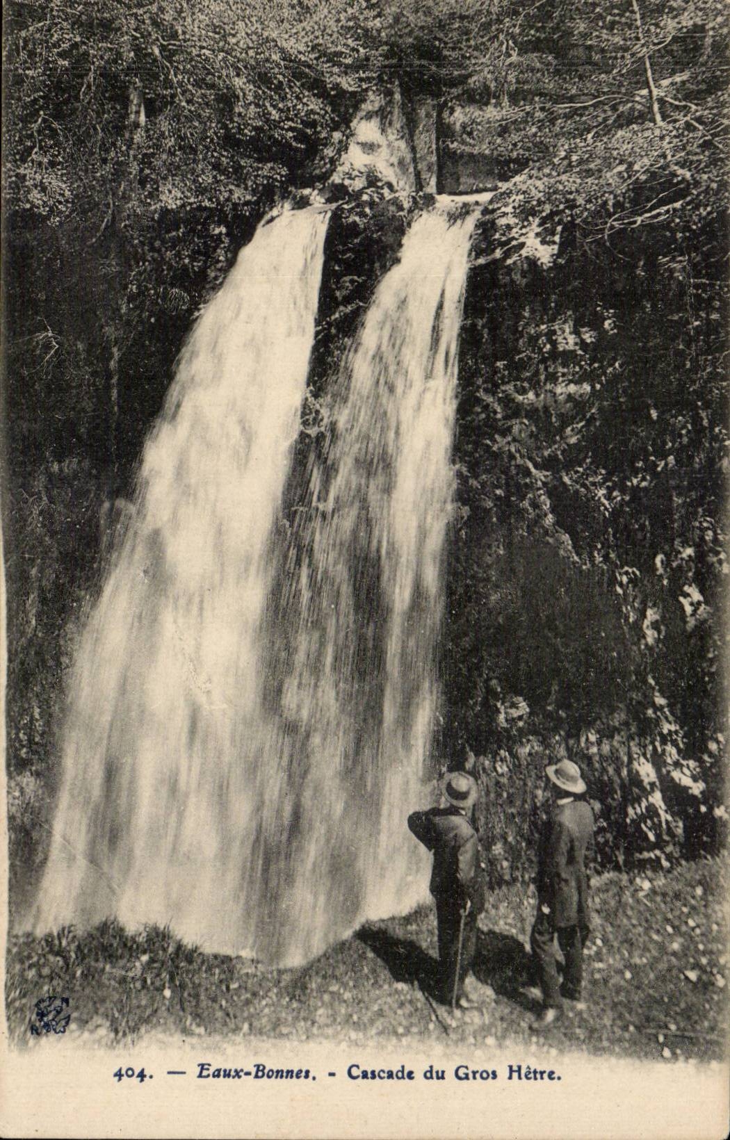 CPA Good Eaux Cascades of the large beech