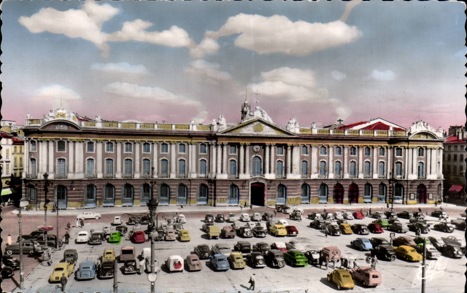 Toulouse - Facade du Capitole - Hotel de Ville - CPA 