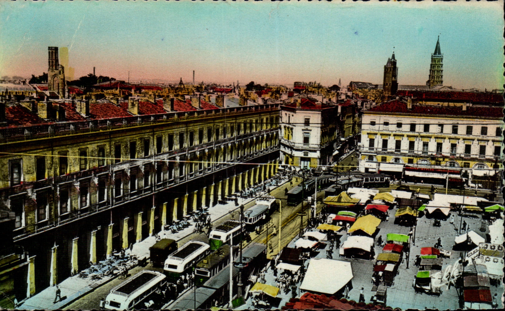 Toulouse - Arcades du Capitole - CPA 