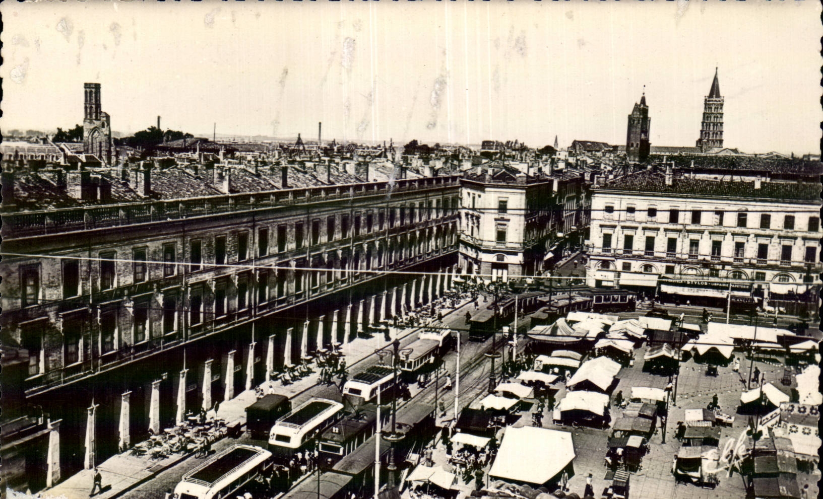 Toulouse - Arcades du Capitole - CPA 