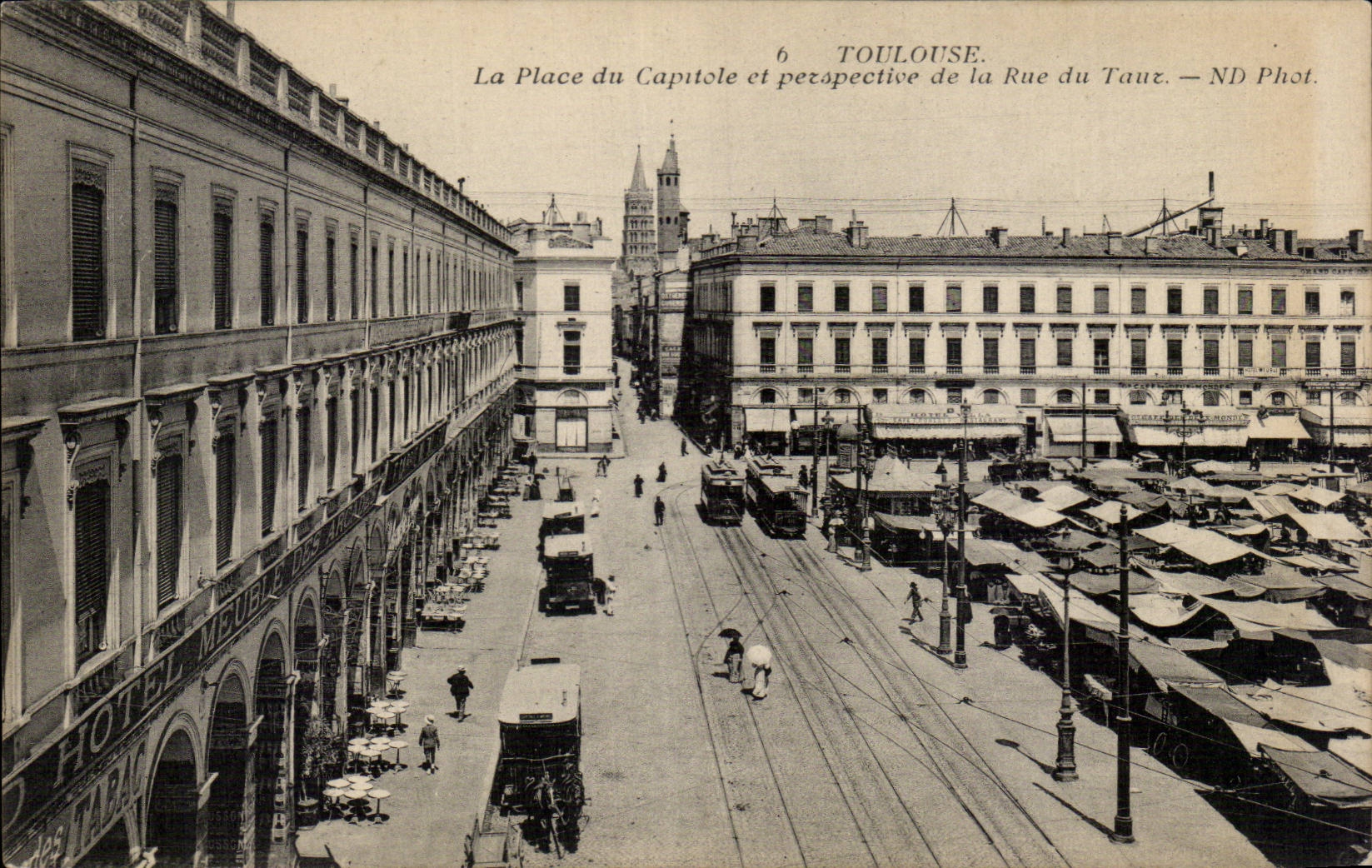 Toulouse - La Place du Capitole - CPA 