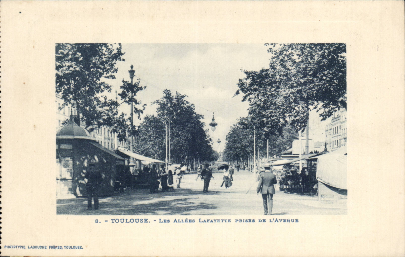 Toulouse - Les Allees Lafayette prise de l'Avenue - CPA 