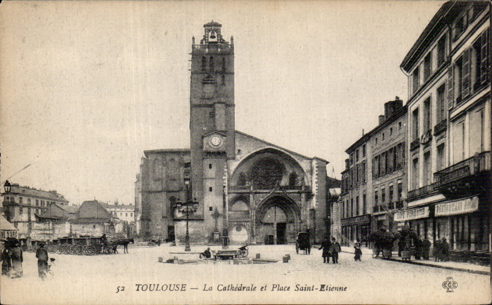 Toulouse - La Cathedrale et Place St Etienne - CPA 