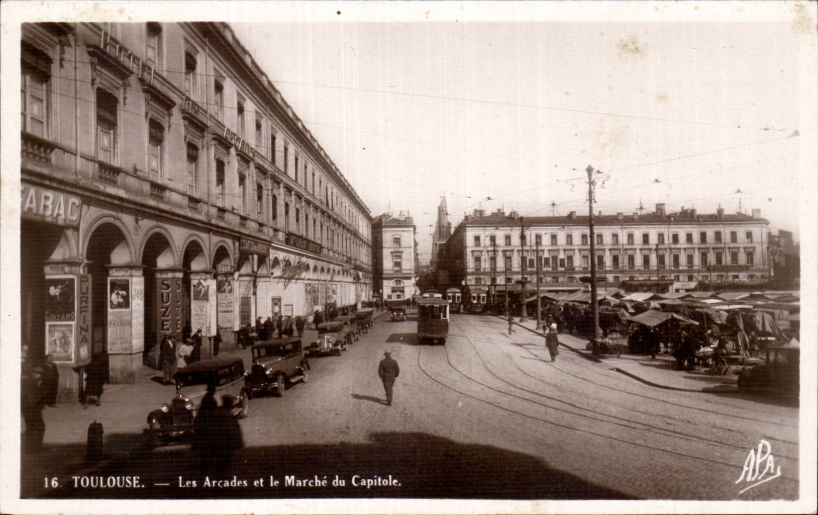 Toulouse - Les Arcades et le Marche du Capitole - CPA 