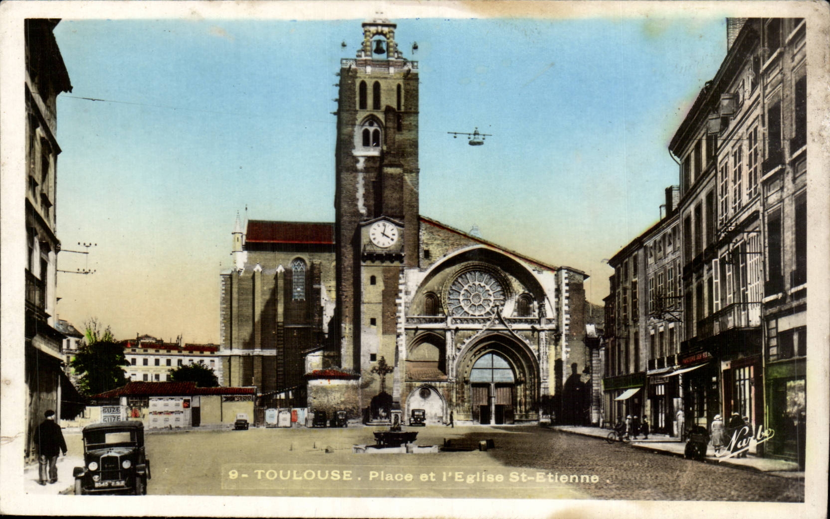 CPA Toulouse Place et Eglise St Etienne
