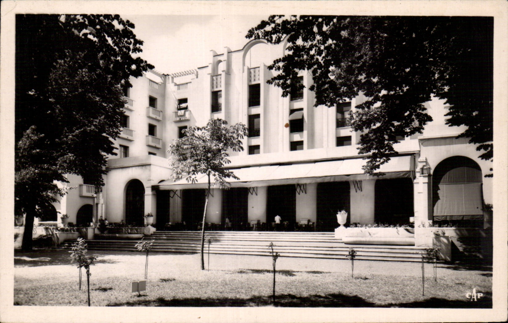 Dax - Le Splendide - Vu des Jardins - CPA 