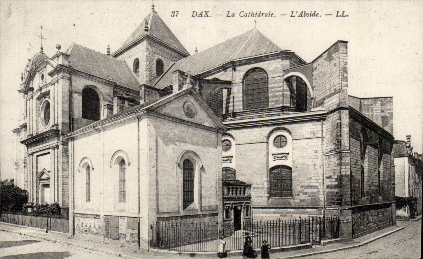 Dax - La Cathedrale - L'Abside - CPA 