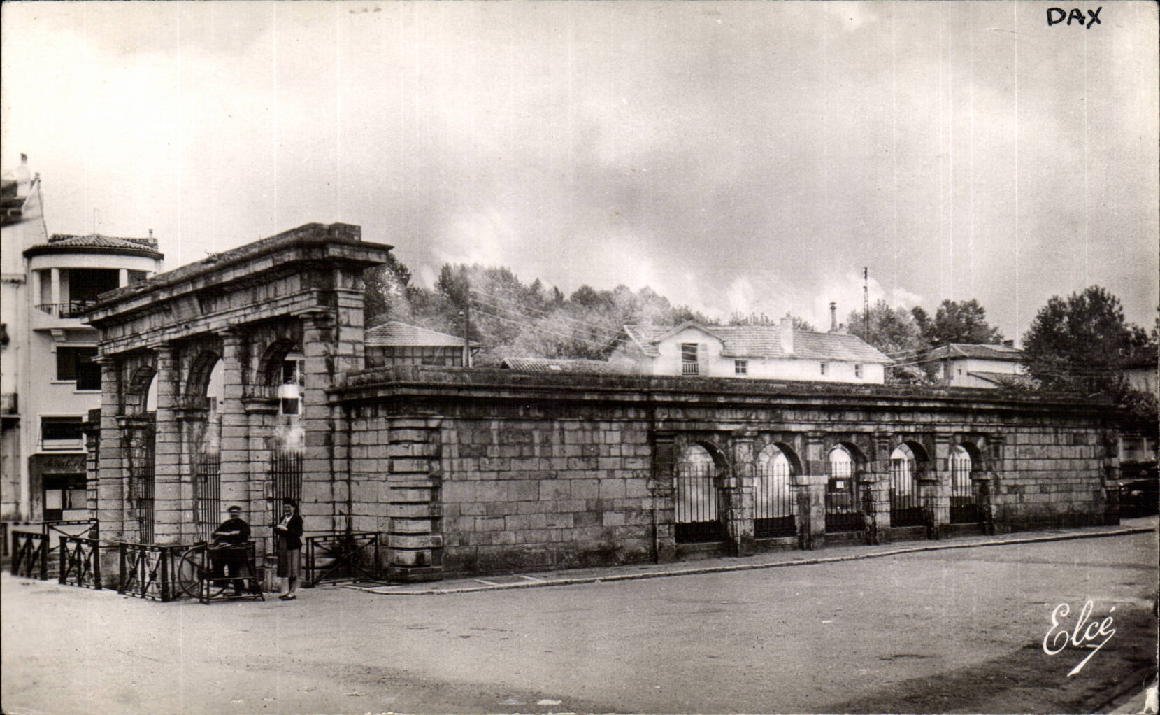 Dax - La Fontaine Chaude - CPA 
