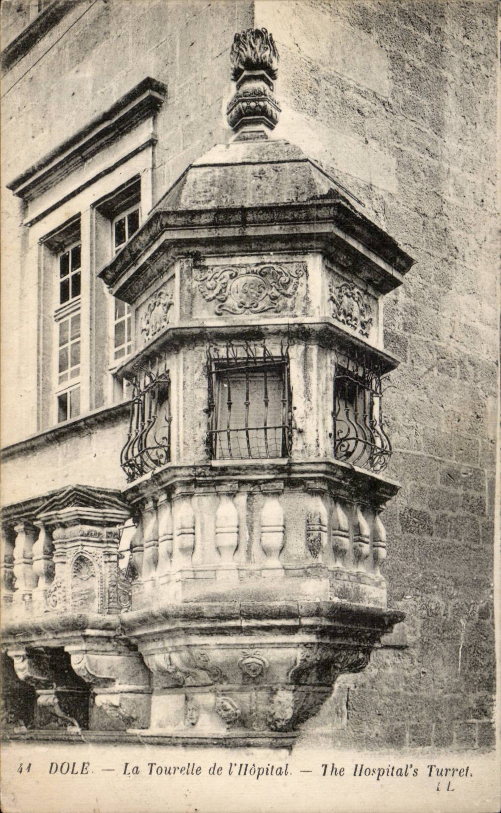 Pare to it Tourelle of the Hospital - CPA