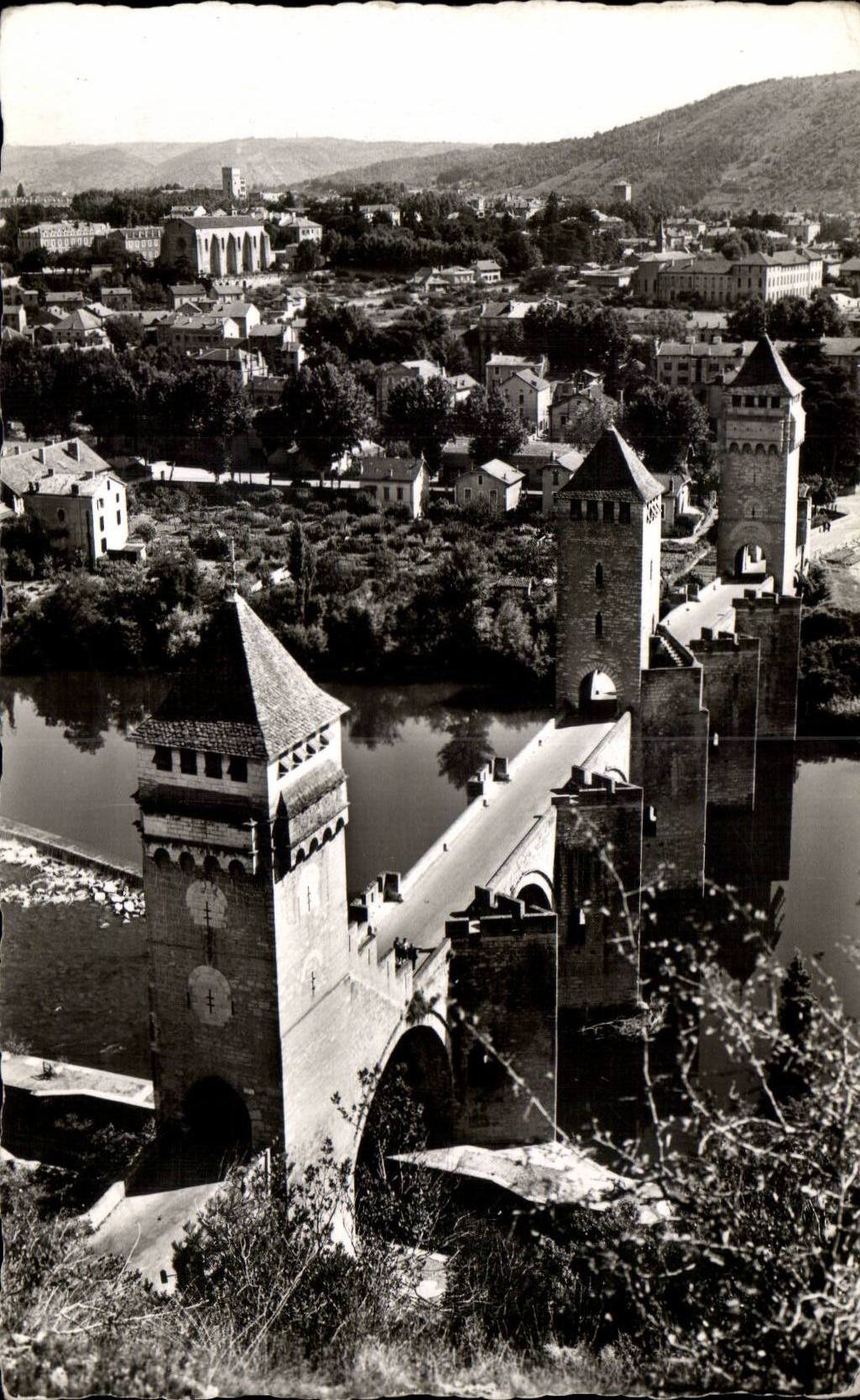 Cahors it Valentre Bridge - CPA