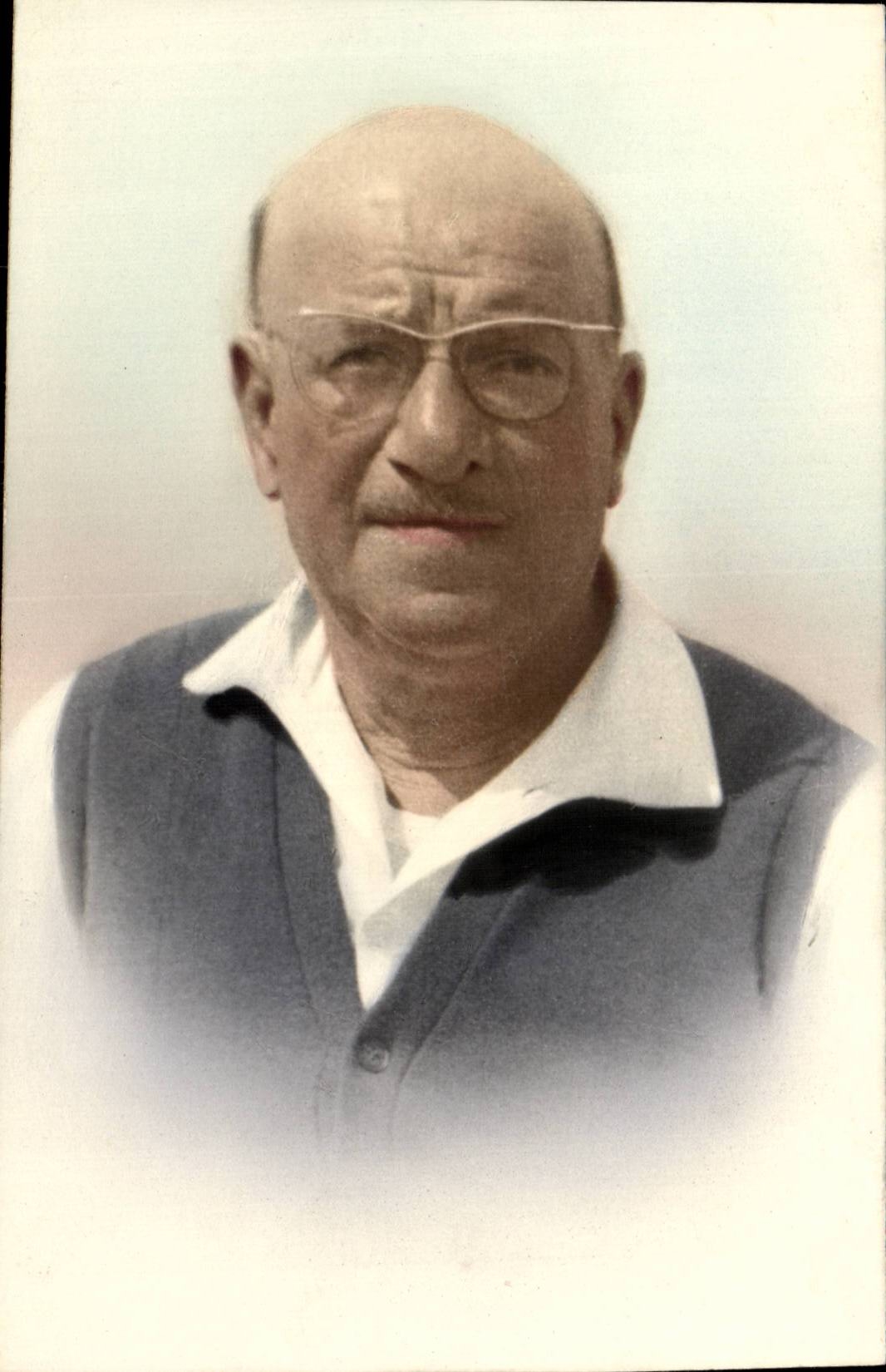 Real photo Fantasy - Men - older man with glasses - CPA