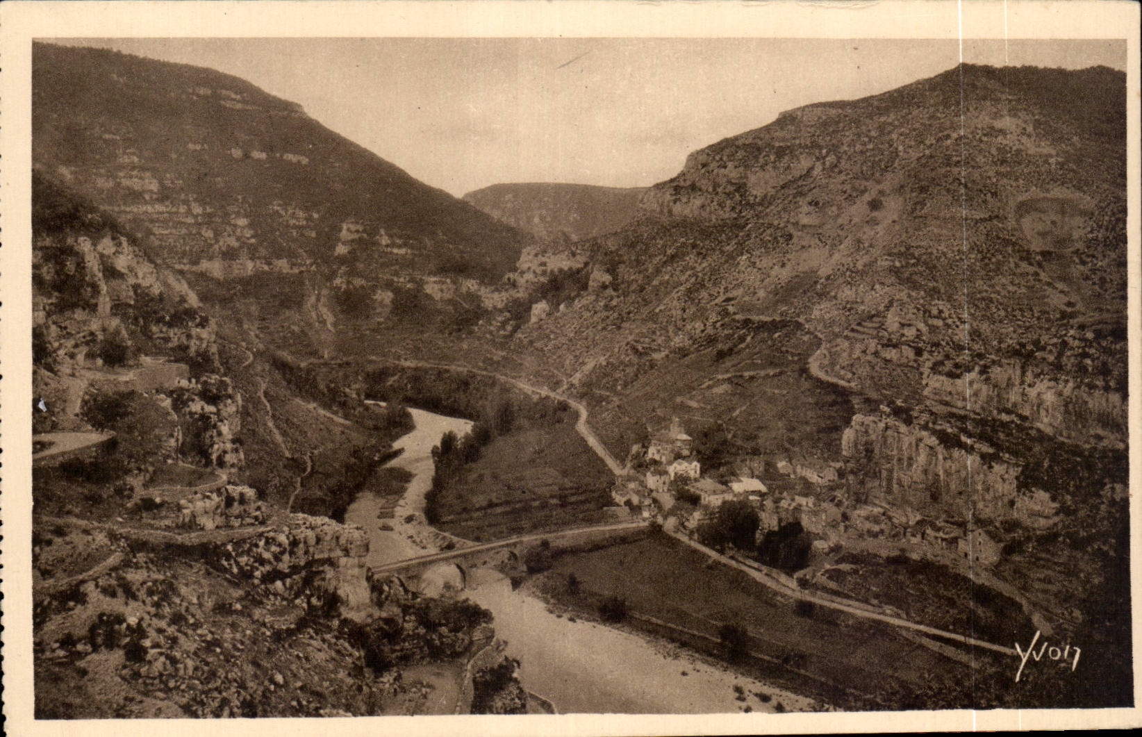 CPA Gorges of the Tarn Malene Centers nautical excursions towards the straits