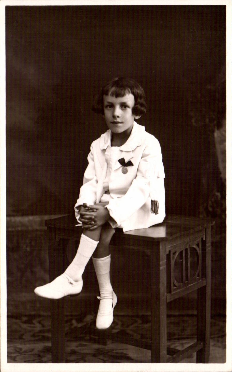 Fantasia verdadera de la foto - ninos - muchacha - muchacha seria - CPA