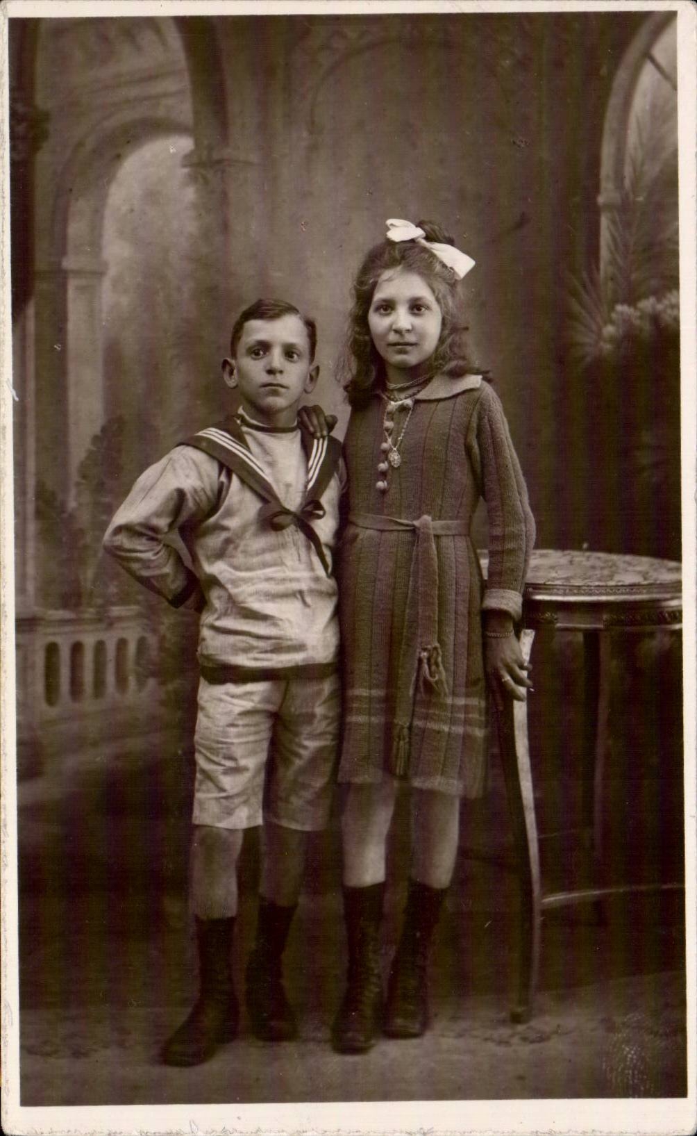 La foto verdadera Fantaisie - ninos - los ninos llevo - CPA