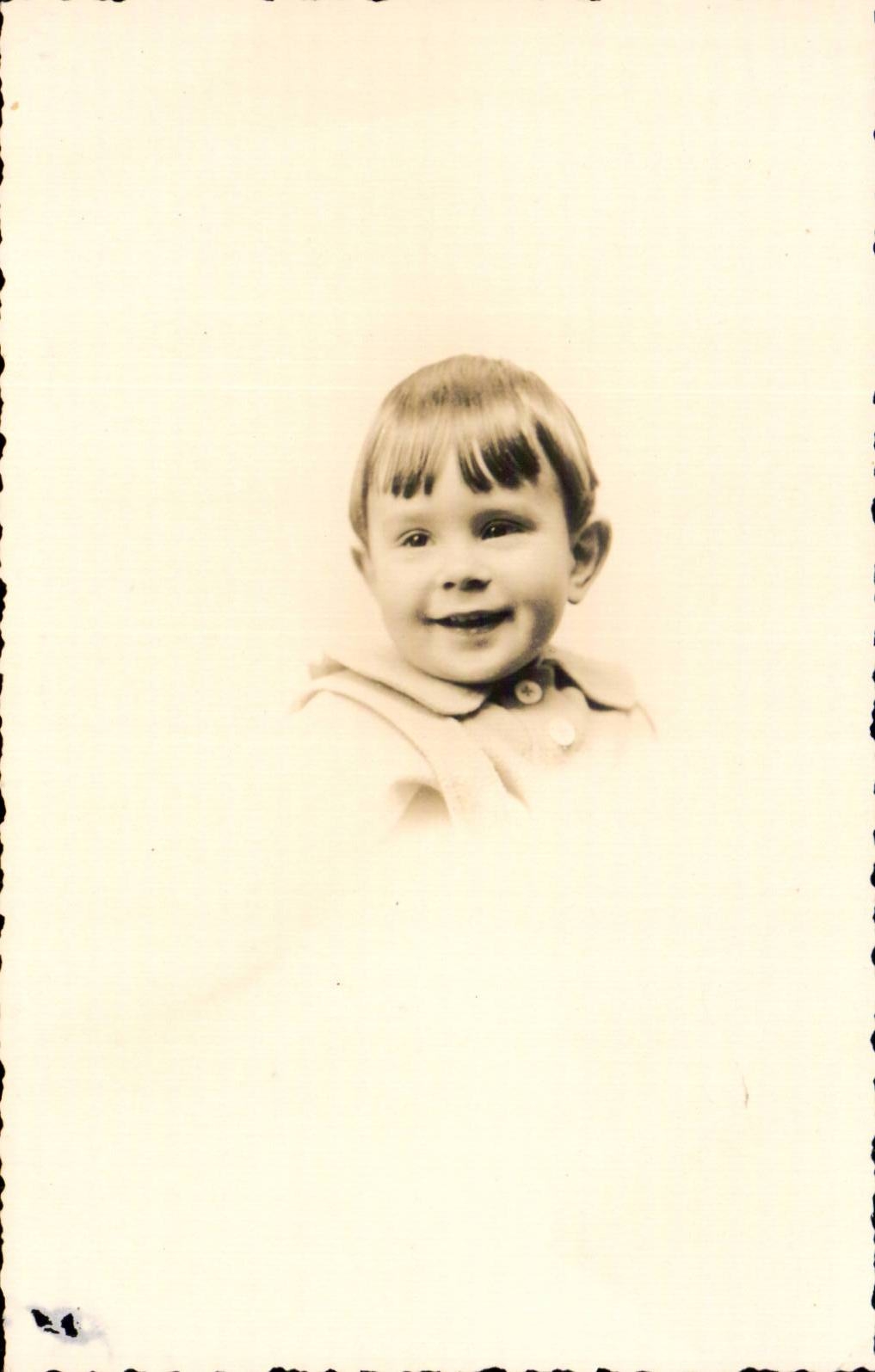 Fantasia verdadera de la foto - nino - muchacho - muchacho sonriente del criado - CPA