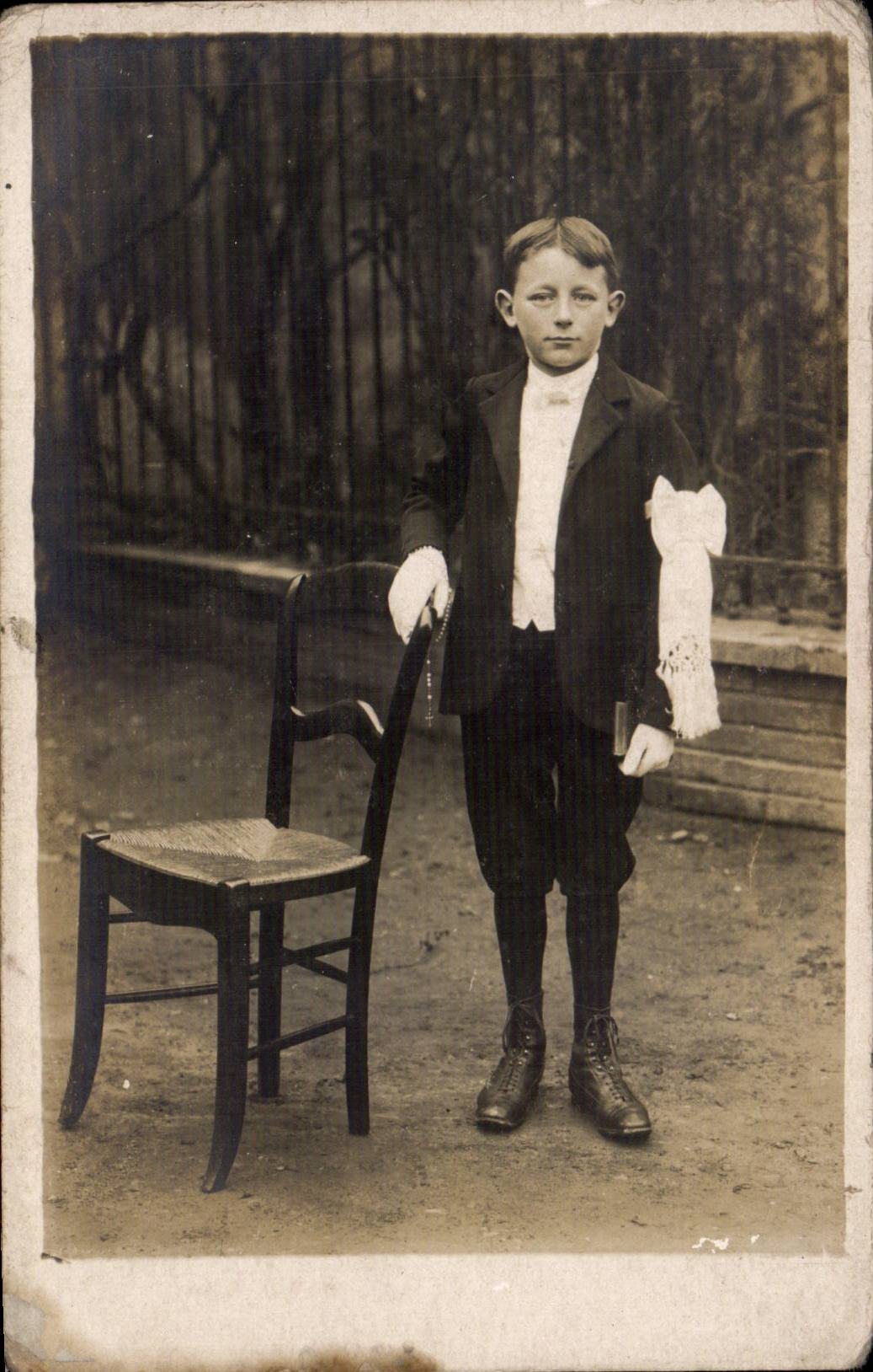 Fantasia verdadera de la foto - muchacho - pequeno muchacho CPA del criado