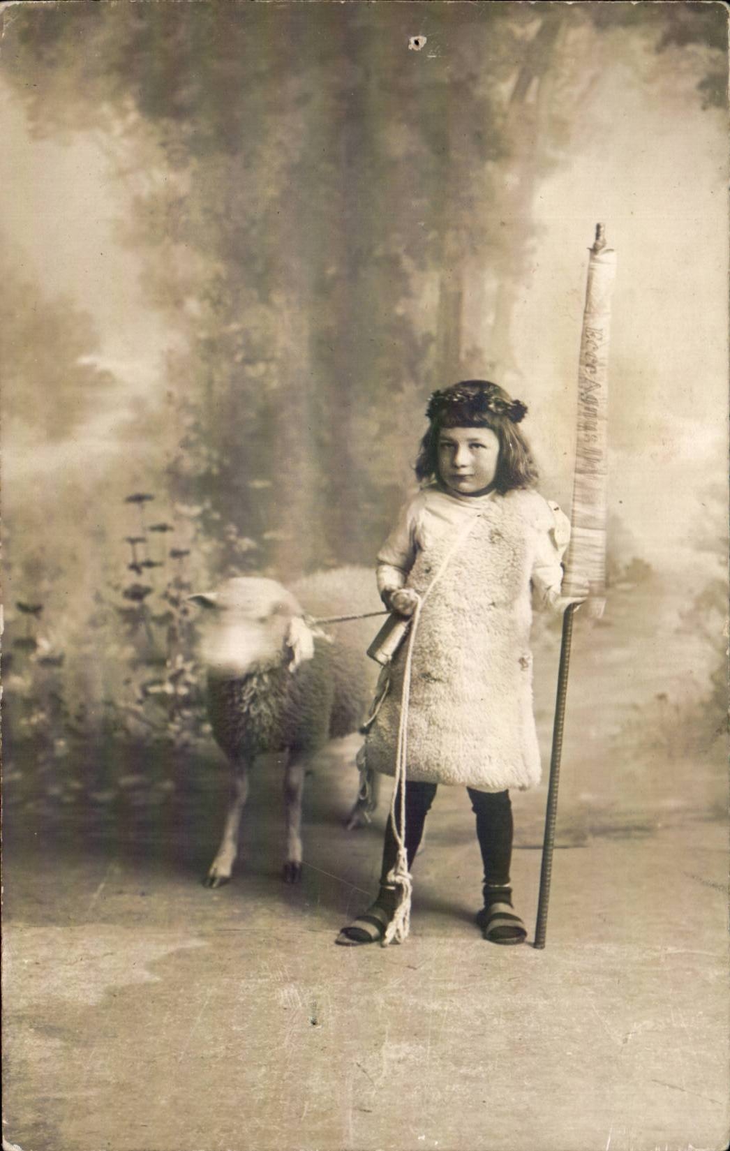 Fantasia verdadera de la foto - ninos - muchacha - nina con el cordero - ovejas - CPA