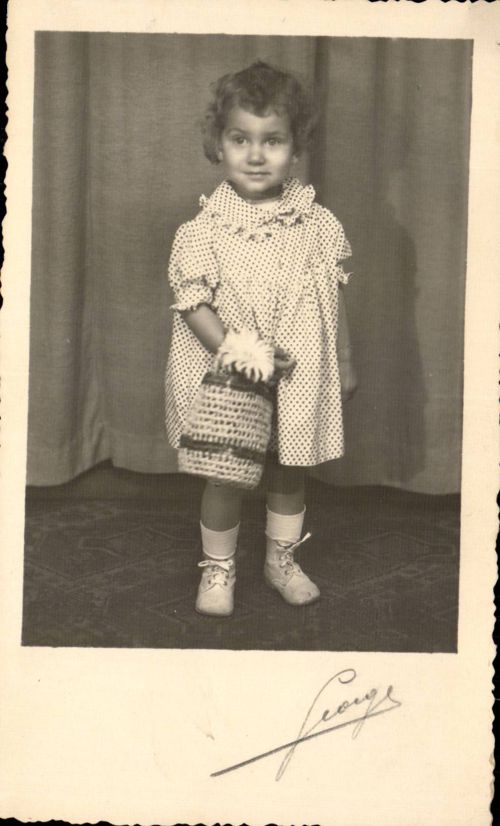 Fantasia verdadera de la foto - ninos - muchacha - muchacha con el monedero - CPA