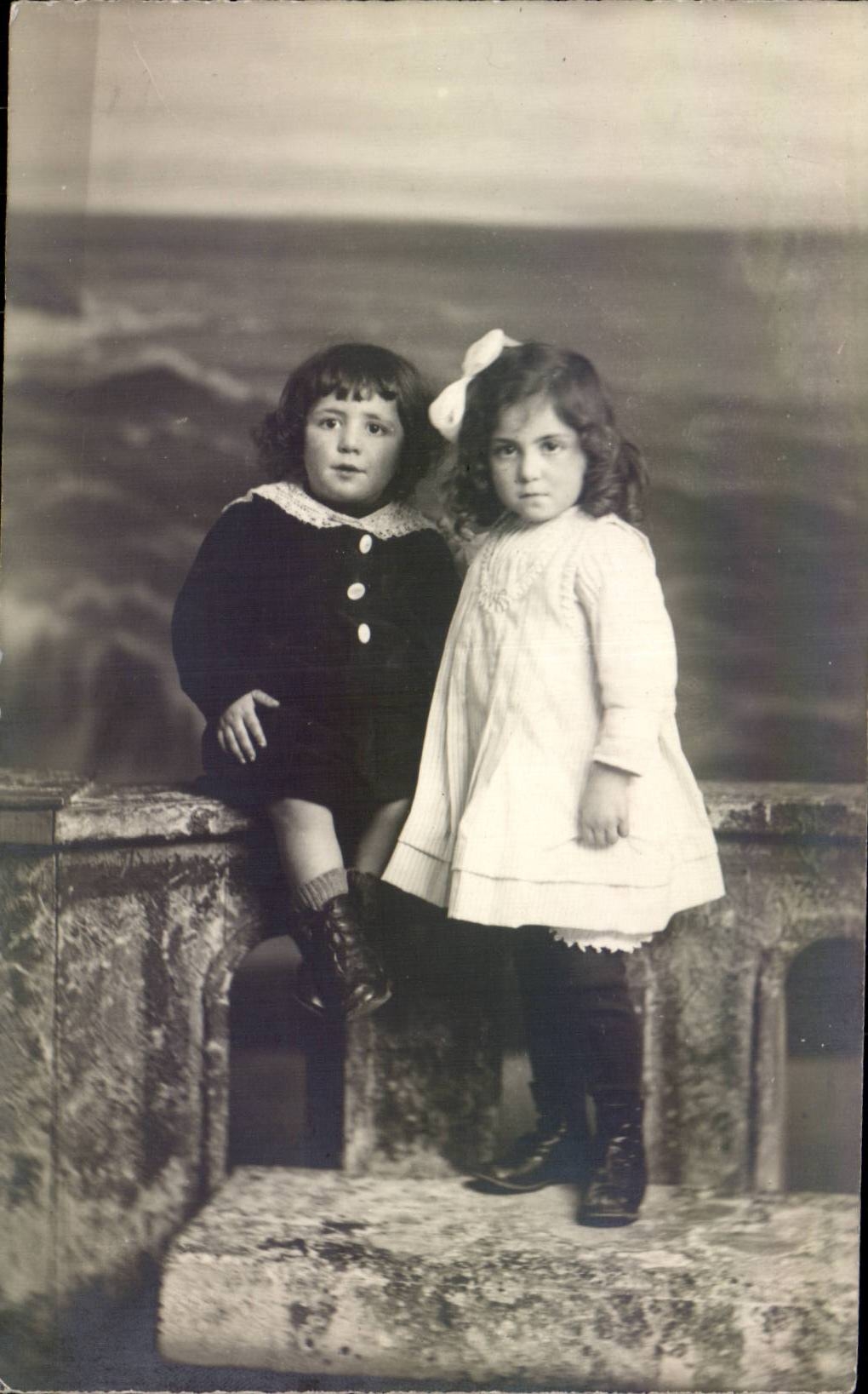 Fantasia verdadera de la foto - ninos - bebe - bebe - - fantasia de CPA - ninos - muchacha - dos ninas - CPA