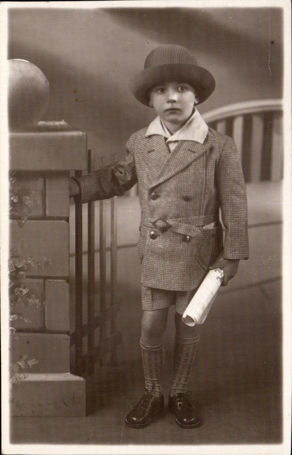 Fantasia verdadera de la foto - ninos - bebe - bebe - - fantasia de CPA - ninos - muchacho - muchacho joven del criado - CPA