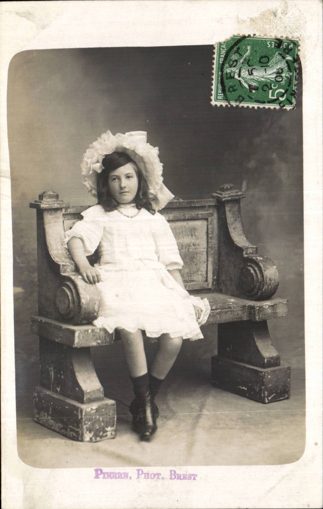 Fantasia verdadera de Brest de la foto - ninos - muchacha - muchacha con el vestido bonito de la comunion - CPA