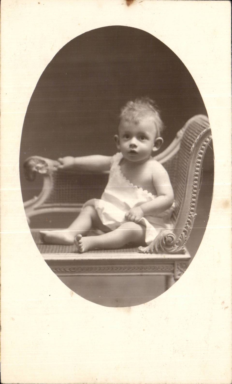 Bebe fuerte de Grenoble del nino verdadero de la foto