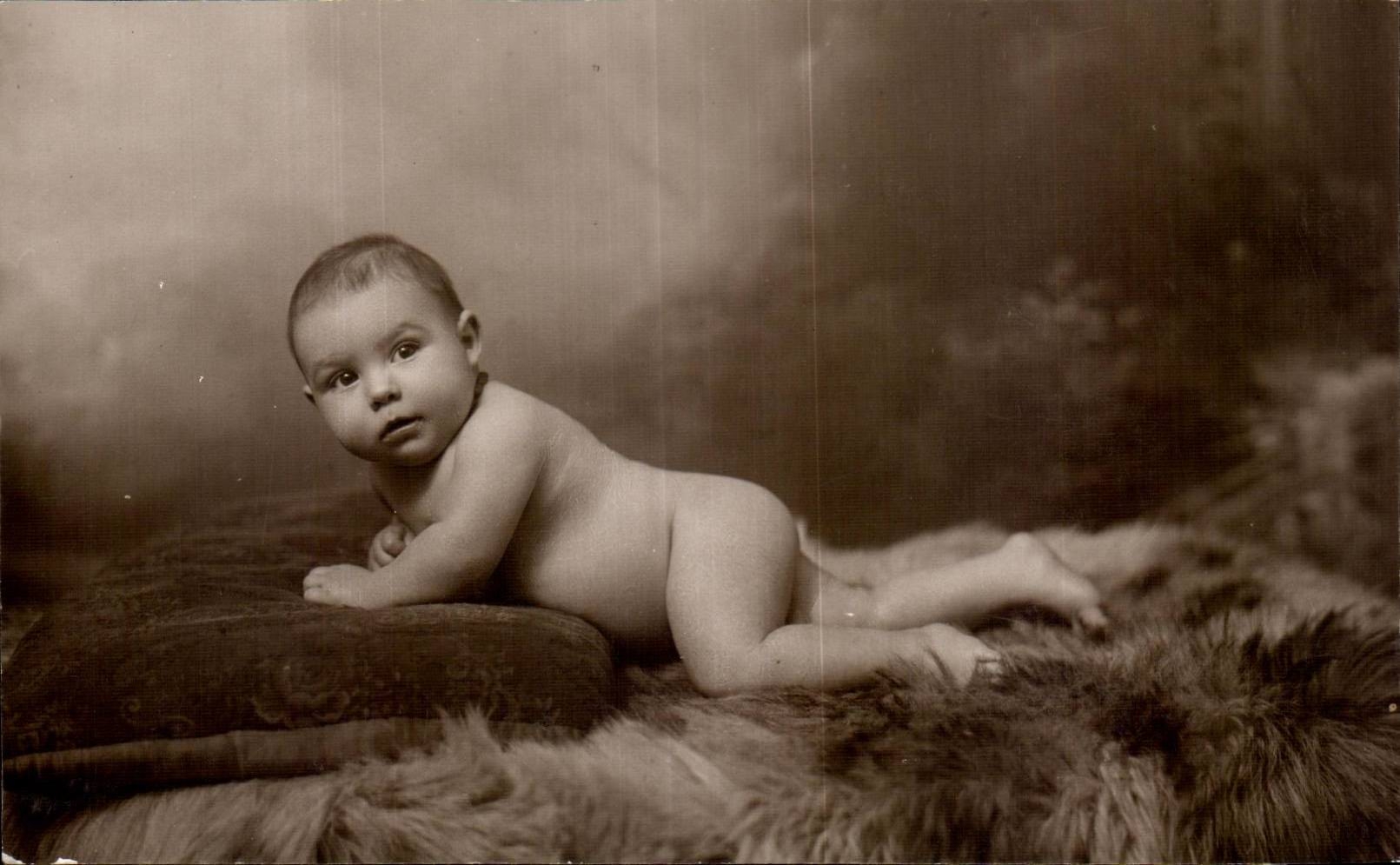 Bebe verdadero del nino de la foto