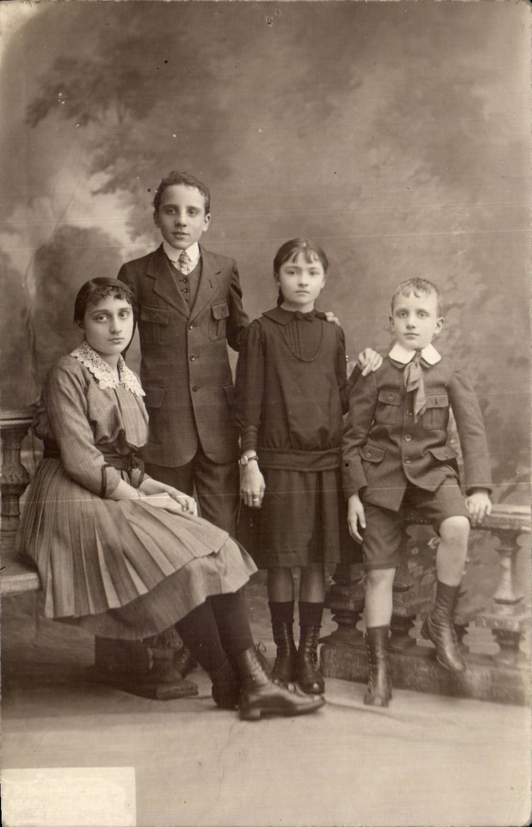 Ninos verdaderos de la foto