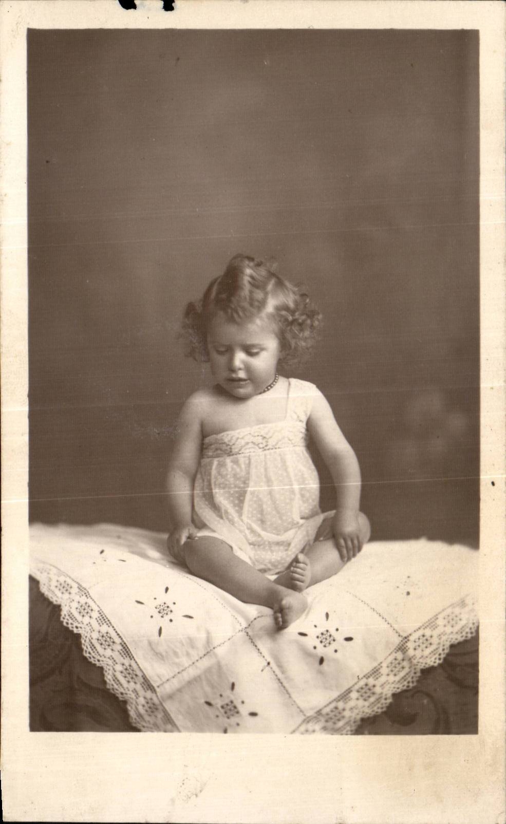 Bebe verdadero del nino de la foto