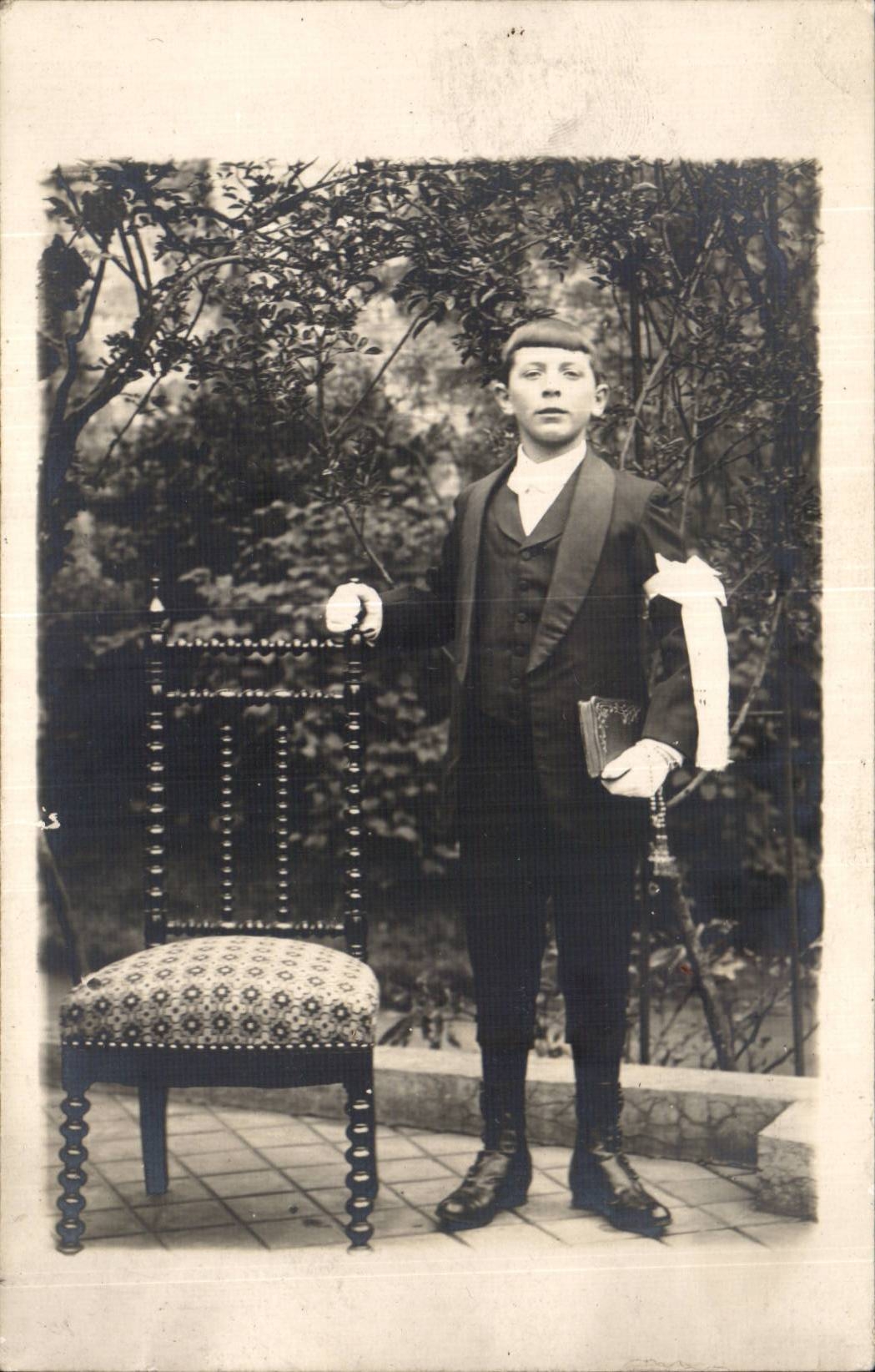 Fantasia verdadera de la foto - ninos - muchacho - muchacho joven del criado en vestido formal - CPA