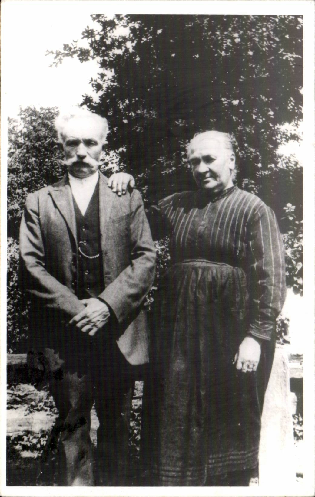 CARTE PHOTO Fantaisie - couple - CPA 