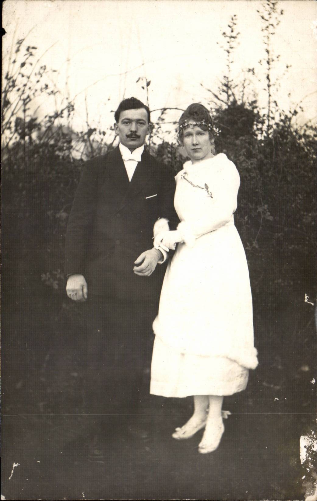 CARTE PHOTO Fantaisie - couple - wedding - marriage - bride - groom - CPA 