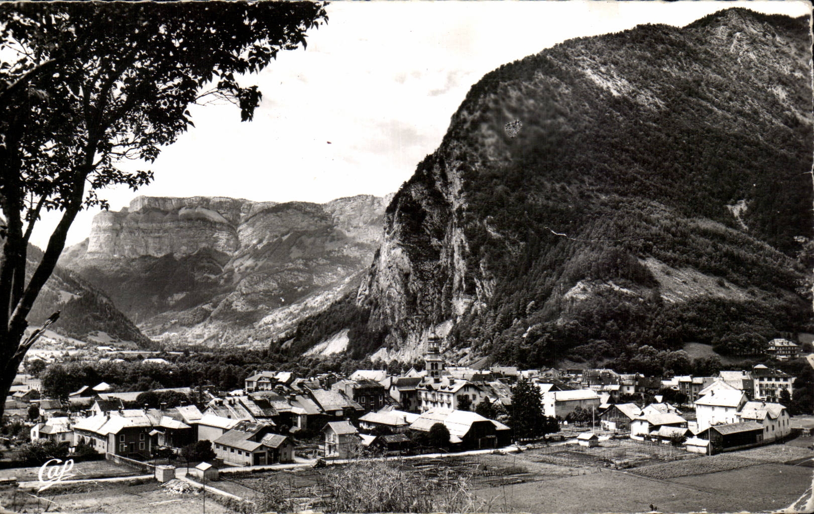 CPSM Thones the rock of Thones and Parmelan