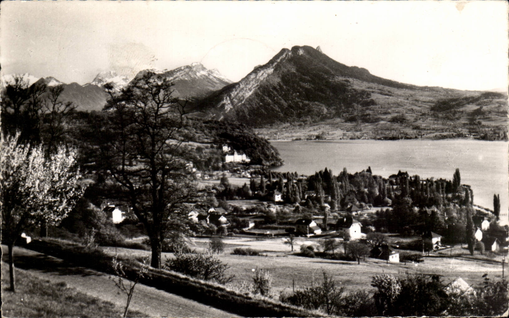 CPSM Menthon Saint Bernard and Rock of oxen