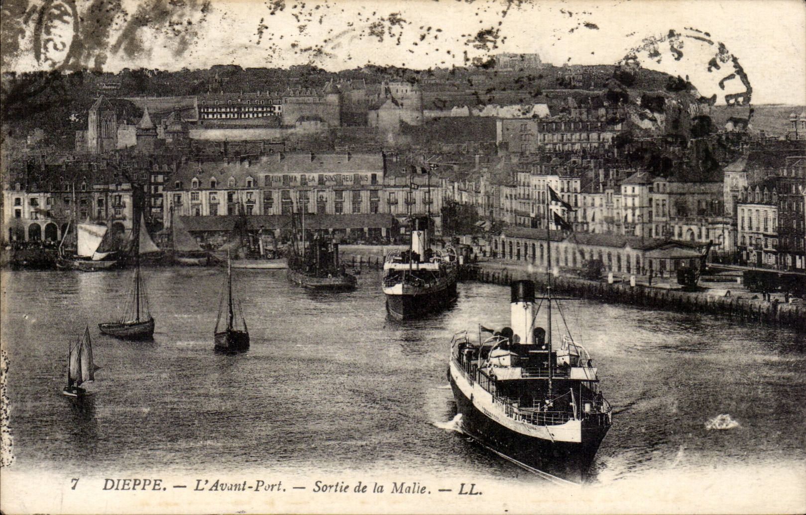 CPA Dieppe before port Left the Trunk