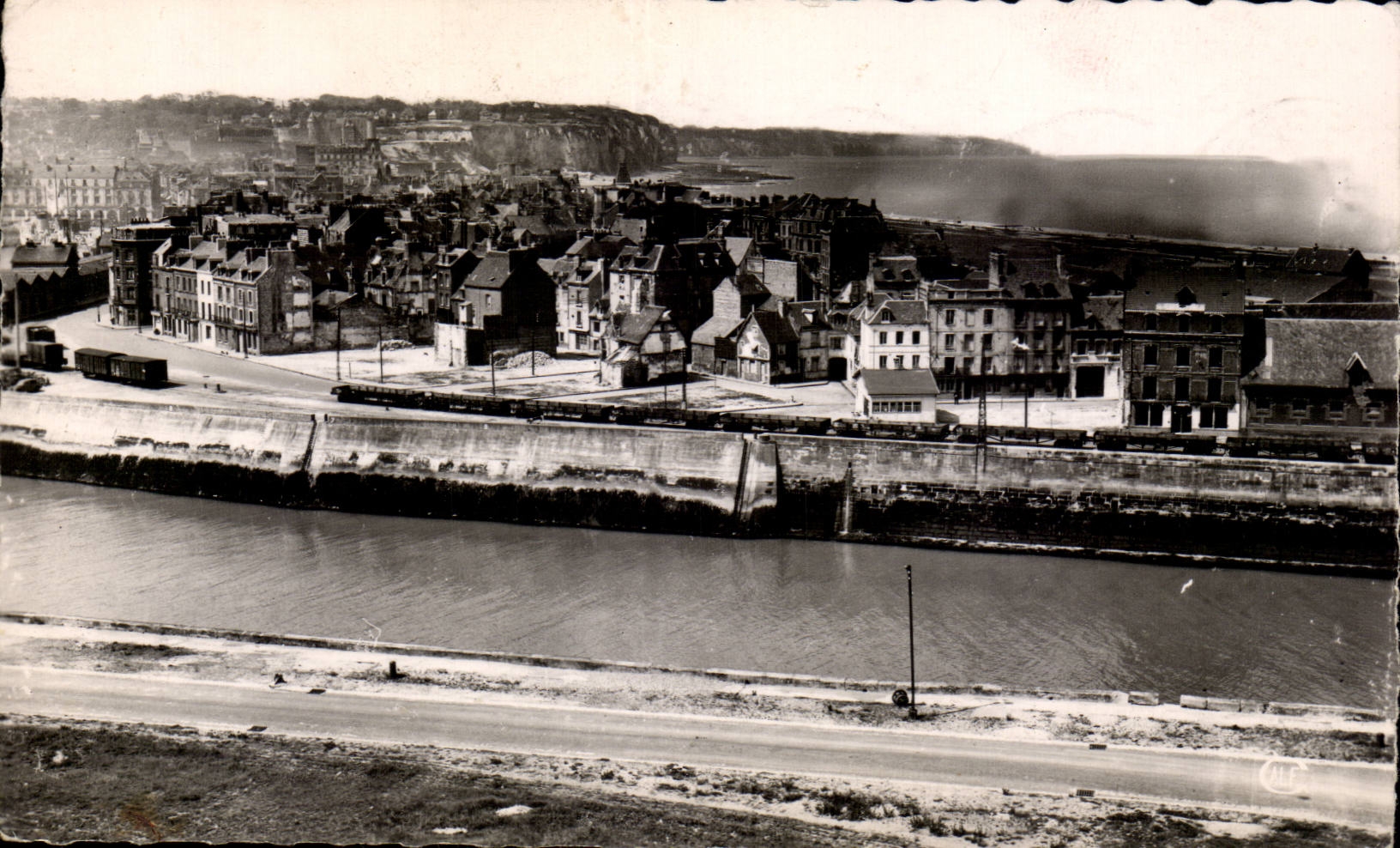 CPSM Dieppe Le channel