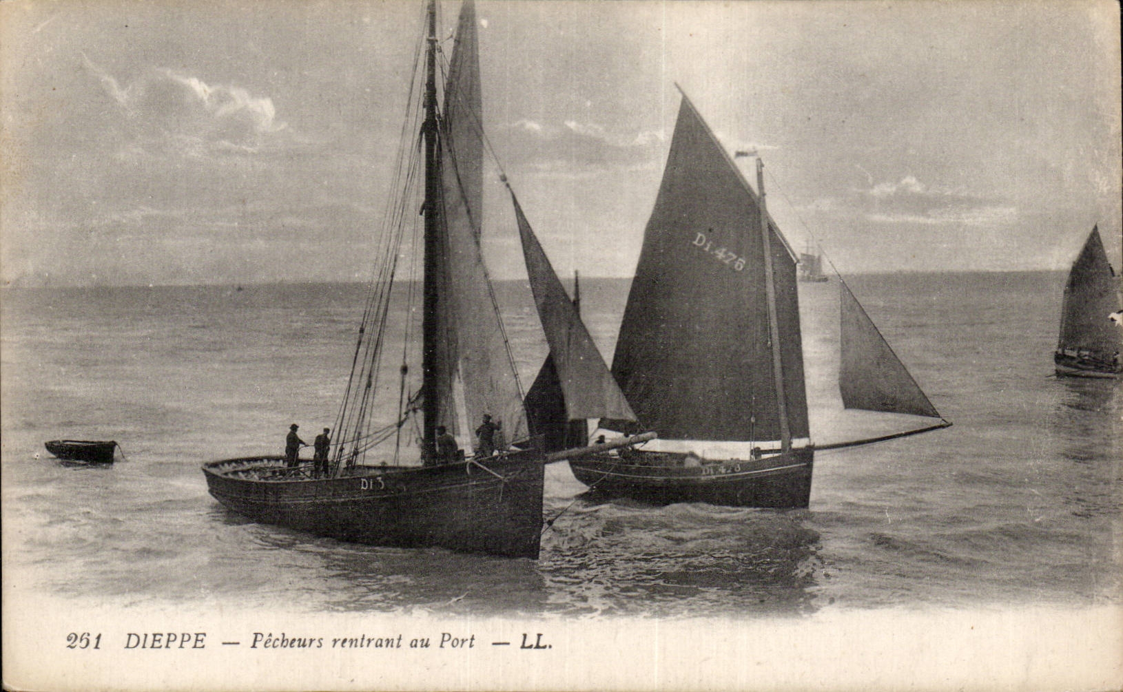 CPA Dieppe Sinners returning to the port