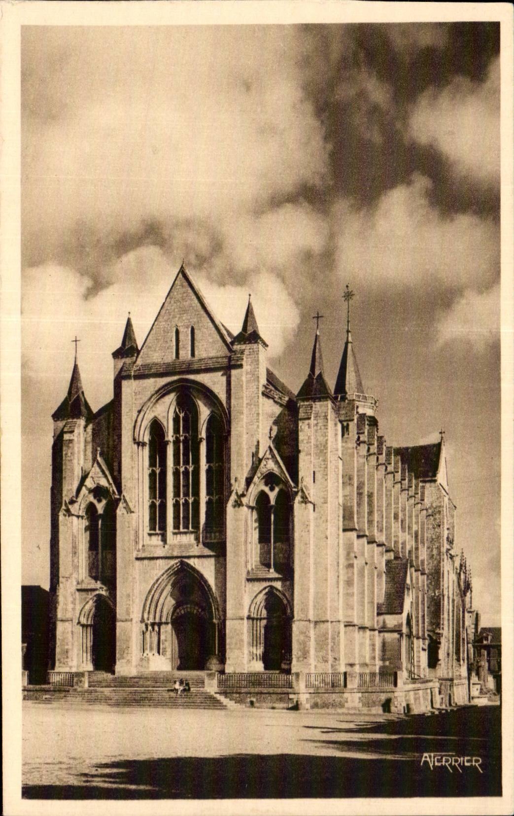 CPA tienen el ataque frontal colegial