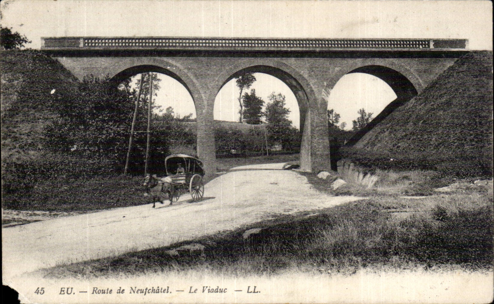 CPA tienen camino de Neufchatel Le viaduct