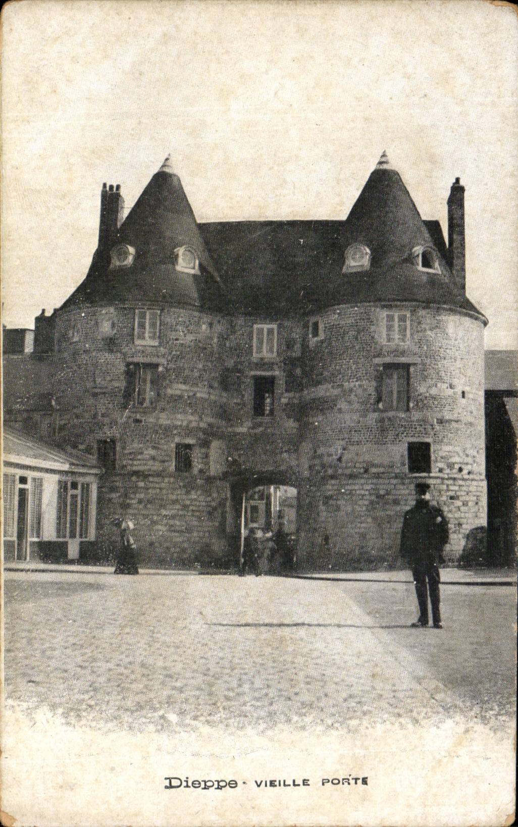 CPA Dieppe Vieille carries